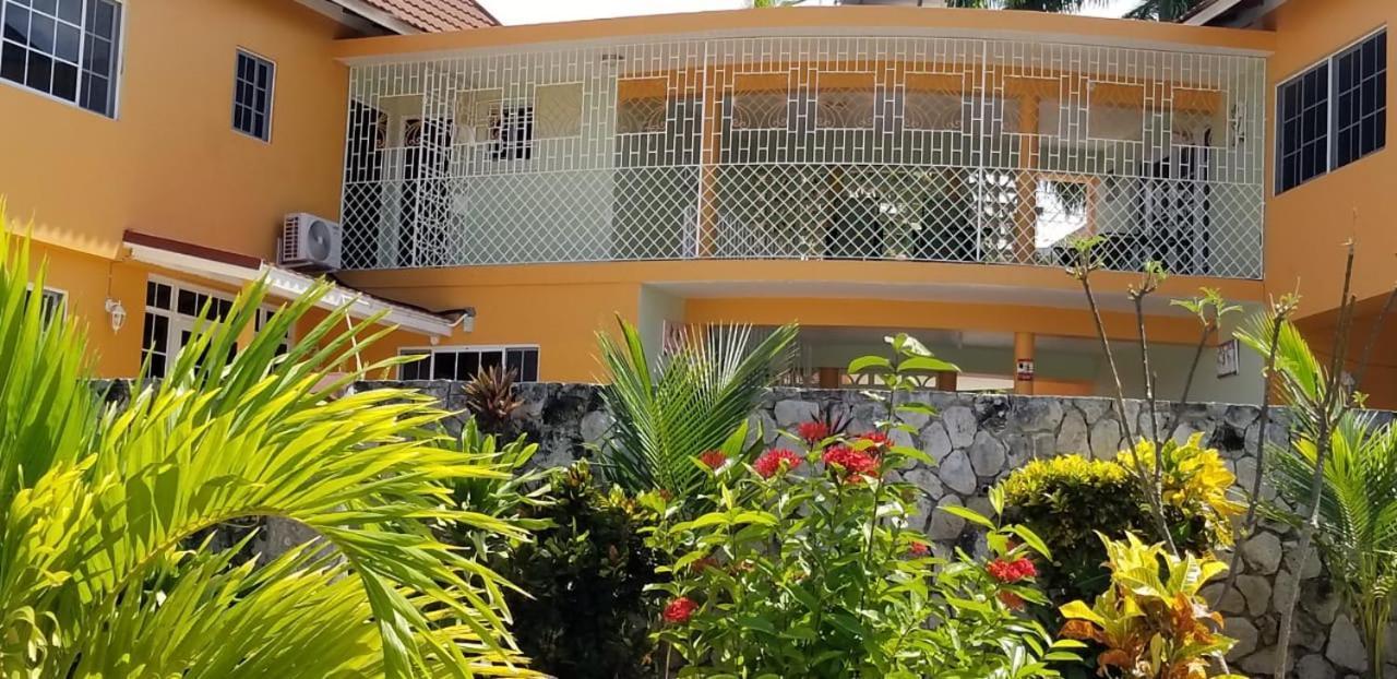 Chaudhry Holiday House Μοντέγκο Μπέυ Εξωτερικό φωτογραφία